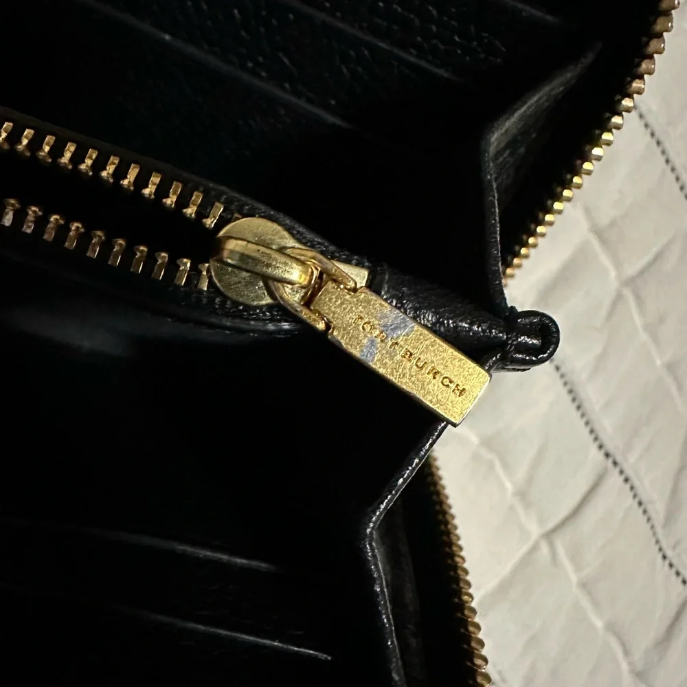 Tory Burch Black Pebbled Leather Zip-Around Wallet - Picture 8 of 13